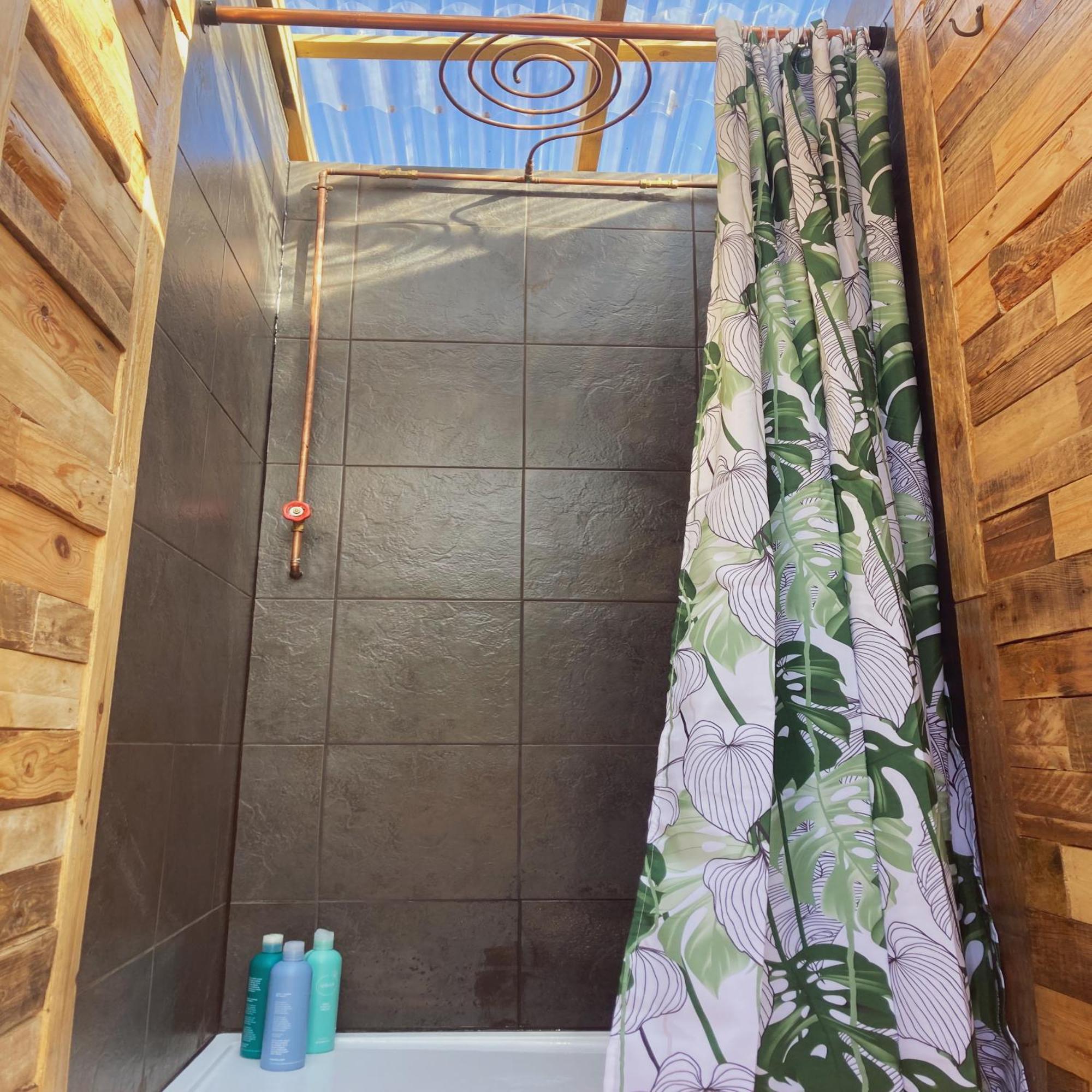 Foxglove Field Glamping Luxury tent *